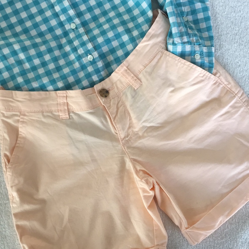 Old Navy Peach Bermudas